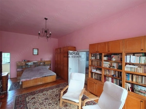 Casa cu aer nobil in Baia de Cris - imagine 4