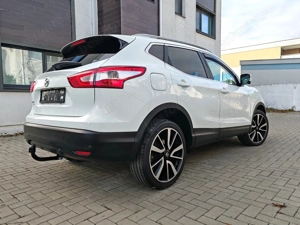 Nissan Qashqai Tekna 4x4 DCI NaviPieleXenonLedPanoramicCMr360InczScauneKeylesGoJanteBicoloreCarlig - imagine 4