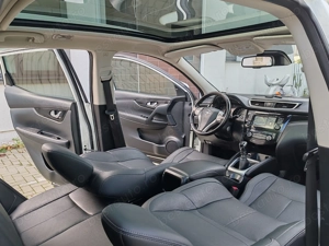 Nissan Qashqai Tekna 4x4 DCI NaviPieleXenonLedPanoramicCMr360InczScauneKeylesGoJanteBicoloreCarlig - imagine 6