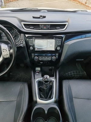 Nissan Qashqai Tekna 4x4 DCI NaviPieleXenonLedPanoramicCMr360InczScauneKeylesGoJanteBicoloreCarlig - imagine 9