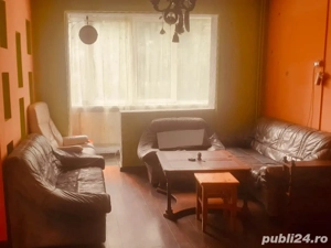 apartament cu 3 camere la Brad jud Hd