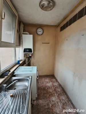 Vând apartament cu 2 camere strada Brânduşei - imagine 6