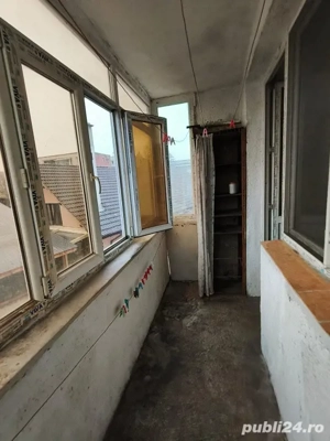 Vând apartament cu 2 camere strada Brânduşei - imagine 10