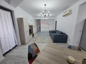Apartament cu 3 camere 100 mp - imagine 2
