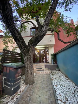 Vilă elegantă în zona Primăriei Sector 1 - la 10 minute de Piața Victoriei - imagine 11