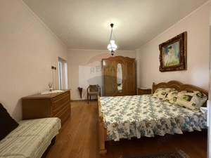 Casă de inchiriat cu 5 camere în zona Tomis I Constanta - imagine 2