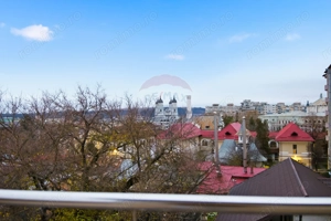 PENTHOUSE ULTRACENTRAL CU PRIVELISTE PANORAMICĂ