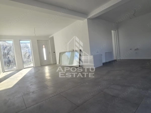 Casa cu piscina in Fantanele la 10 minute de Arad