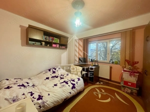 Apartament 2 camere,etaj 2, centrala proprie,zona Lipovei