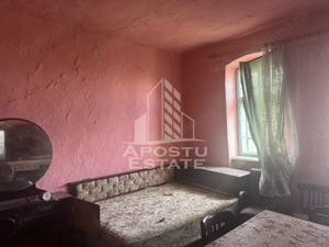 Casa veche cu teren de 2518 mp - imagine 8