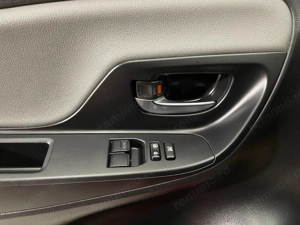 Toyota Yaris - imagine 14