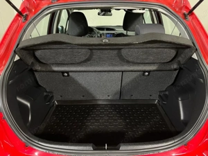 Toyota Yaris - imagine 11