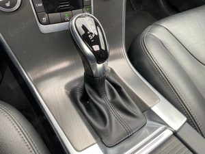 Volvo Xc6 D 150Cp Euro 6 * Bi-Xenon * Camera * Trapa * Scaune Incalzite - imagine 12