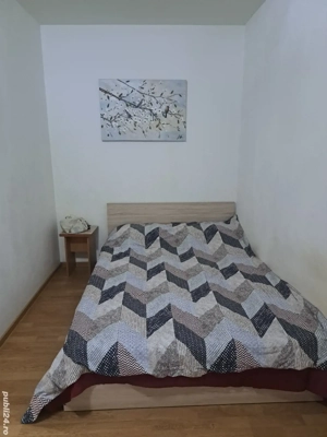 Vand garsoniera langa biserica dupa Margeanului - imagine 4