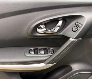 Renault Kadjar Energy dCi 130 4x4 Bose Edition - imagine 18