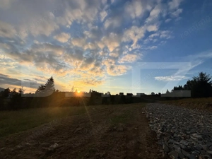 Teren de vânzare la Piatra Fântânele