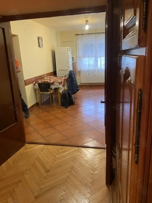 Calea Aradului, apartament 3 camere, decomandat, 66 mp utili, etaj 1, preț 155000 euro negociabil - imagine 2