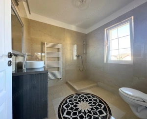 Vânzare casă 5 camere nouă elegantă și spațioasă în Hărman - imagine 22