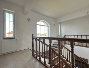 Vânzare casă 5 camere nouă elegantă și spațioasă în Hărman - imagine 26