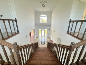 Vânzare casă 5 camere nouă elegantă și spațioasă în Hărman - imagine 36