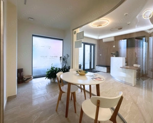 De vânzare Centru Medical Multifuncțional 196 mp zona Coresi