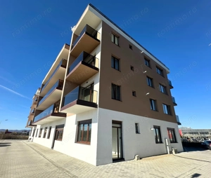 Apartament 2 camere 60 mp cu geam la baie lângă Paradisul Acvatic