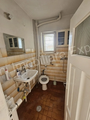 Casă de vânzare în Curtea de Argeș. - imagine 13