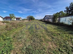 Izvorani -strada Gradinarilor Teren intravilan COMISION% - imagine 5