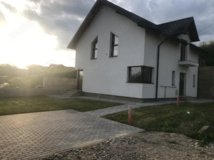 Casa nouă finisată ext , semifinisată la interior , 164 mp , teren 410 mp 
