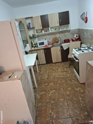 vând  casă  - imagine 2