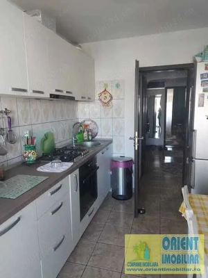 Trocadero, 3 camere, decomandat, vanzari Constanta