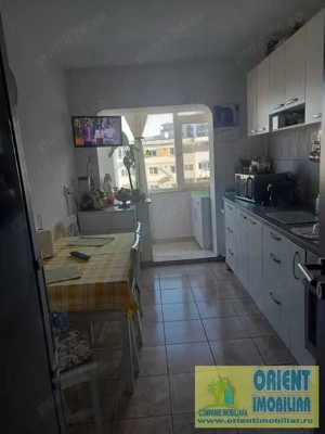 Trocadero, 3 camere, decomandat, vanzari Constanta - imagine 2