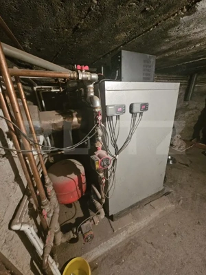 Casa de vanzare cu 3 camere, zona centrala, Campeni - imagine 16