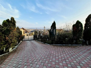 Casa tip duplex spatioasa cu garaj - imagine 16