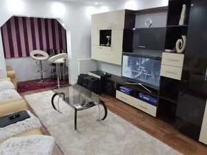 Apartamwnt  2 camere zona bicaz - imagine 2