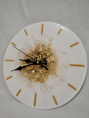 Ceas din rășină epoxidică   unicat