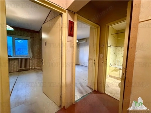 Apartament de 3 camere situat la 2 minute de Universitatea Politehnica - imagine 2