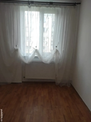 Garsonieră etj 2 zona Dacia