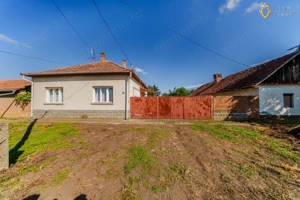 Casa 4 camere de Vanzare in  Kevermes (Ungaria),