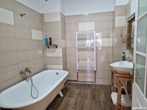 De închiriat apartament in casa zona centrala - imagine 3