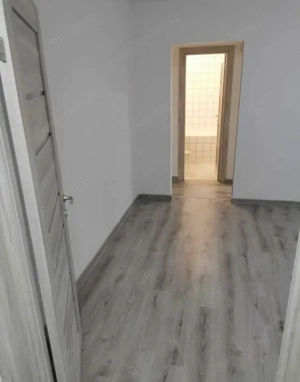 Apartament de 3 camere ( Renovat )-Grivitei