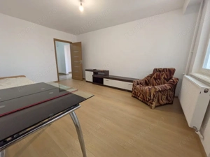 Orizont - STRADAL, Apart 2 cam decomandat, renovat, balcon lung - imagine 10