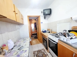 Milcov - Apartament 3 cam semidecomandat, etaj 3/4, mobilat - imagine 11