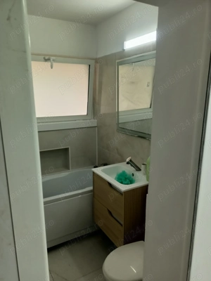 Închiriez apartament 3 camere