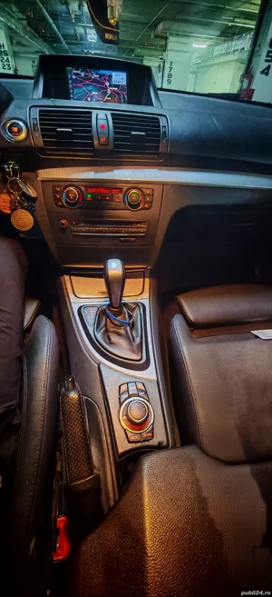 Vand BMW 123d, 205cp de fabrica, cutie automată An 2010  - imagine 6