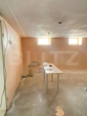 Casă cu poziționare foarte bună, teren 1152 mp, suprafață utilă 200 mp în Codlea - imagine 14