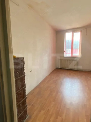 Casă cu poziționare foarte bună, teren 1152 mp, suprafață utilă 200 mp în Codlea - imagine 8