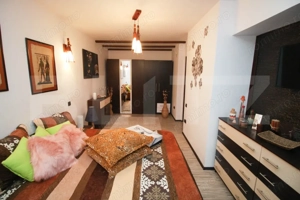 Apartament Ultracentral în Predeal – 2 Camere, Vedere la Pădure, Gata de Mutat - imagine 2