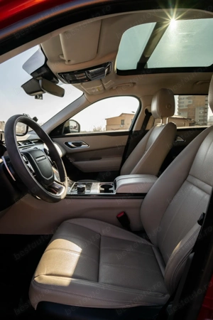 Range Rover Velar D3  Diesel 300 CP   AWD   Suspensie pneumatică   Trapa panoramică - imagine 5