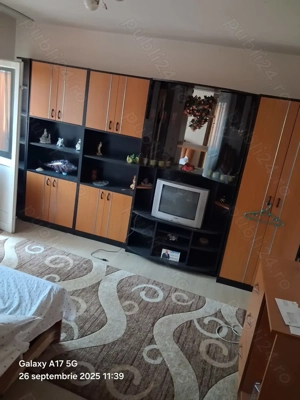 Garsonieră de închiriat 